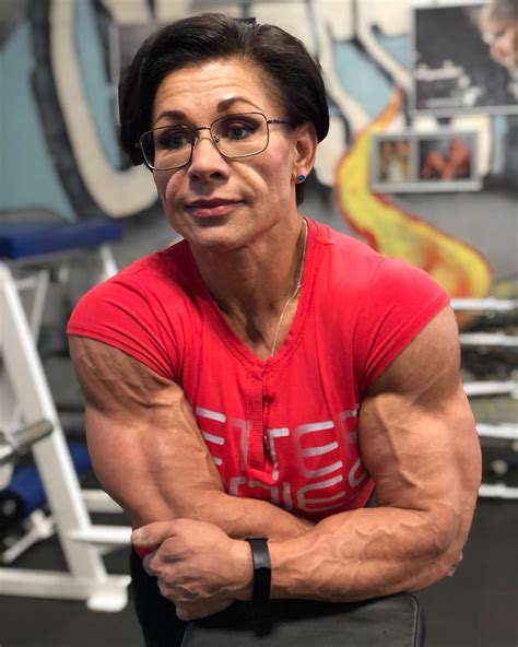 #over60andfabulous   #sexy #poweryourstyle #fitnessmotivation #fitness. . Mature sexy female bodybuilder